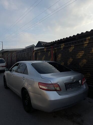 срочно продам авто в связи с переездом: Toyota Camry: 2009 г., Бензиновая, Седан — 4