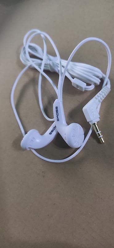 Динамики и колонки: Вкладыши, Koss, Новый, Проводные, Классические — 1