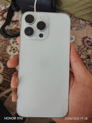 apple iphone a: IPhone 14 Pro Max, Серебристый — 7