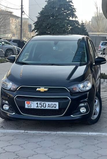 Chevrolet Spark: 2018 г., 1 л, Автомат, Бензин, Хэтчбэк