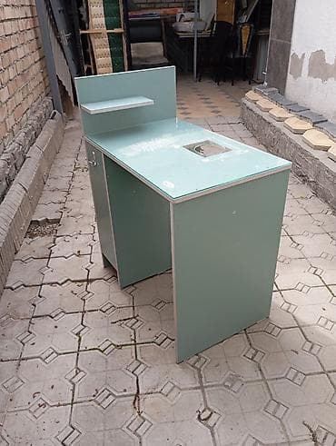 косметика стол: Маникюрный стол б/у со стеклом. состояние хорошее, можно вставить — 2