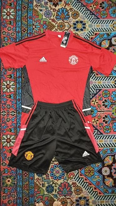 Спорт и отдых: Игровой комплект Manchester United от adidas. Состав набора: - — 1