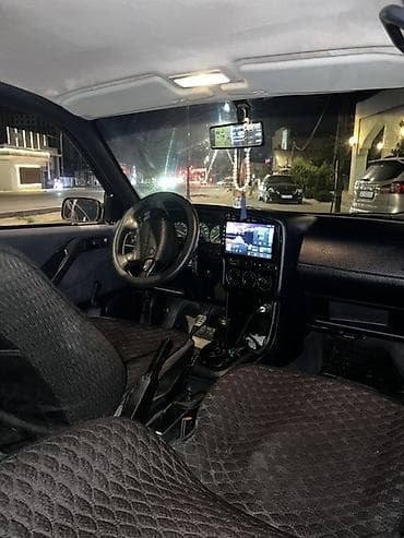 Унаа сатуу: Volkswagen Passat: 1994 г., 1.8 л, Кол менен иштөөчү, Бензин, Универсал — 8