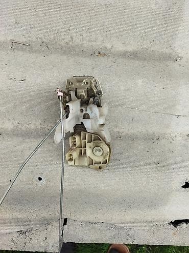 вmw 34: Замок задней двери Хонда со 2004 — 1