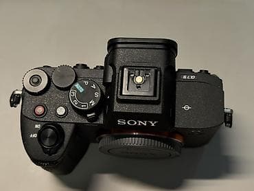 sony a7s3: Новый каропки доки Полнокадровая беззеркальная камера Sony α7 IV — 4