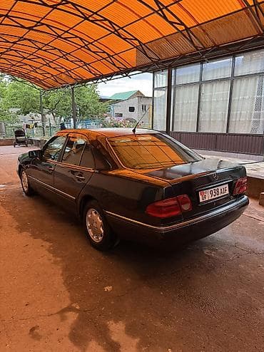 мини машина электро: Mercedes-Benz E-Class: 1996 г., 2.3 л, Механика, Бензин, Седан — 4