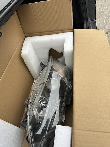 Системы освещения: Продаю фары оригинал Камри 55 европеец
В продаже правая и левая — 5