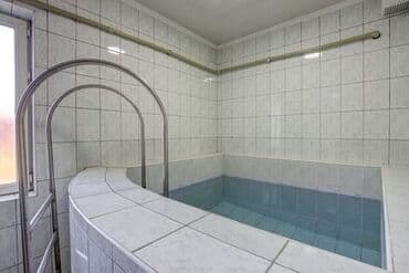 снять большой дом на сутки: 200 м², 5 комнат — 5