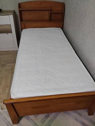 полуторные кровати: Односпальная деревянная кровать с изголовьем-стеллажом - Размер — 1