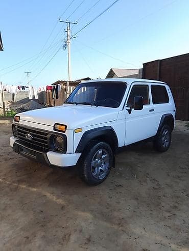 е 55: ВАЗ (ЛАДА) 4x4 Нива: 2000 г., 1.7 л, Внедорожник — 1