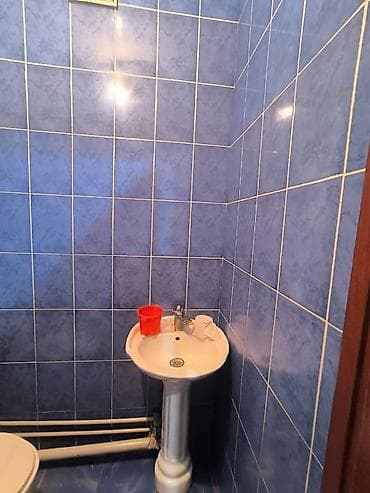 ош квартира продаётся: 3 комнаты, 54 м², 106 серия, 4 этаж, Старый ремонт — 6