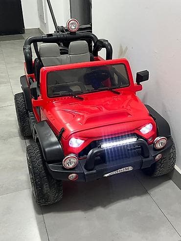 Детский электромобиль-внедорожник (стиль Jeep), ярко‑красный. -