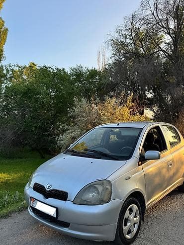 platz vitz: Toyota Yaris: 2001 г., 1.3 л, Механика, Бензин, Хэтчбэк — 5