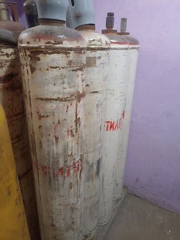 Газовые баллоны для ацетилена Описание: - Металлические баллоны at lalafo.kg Газовые баллоны для ацетилена Описание: - Металлические баллоны