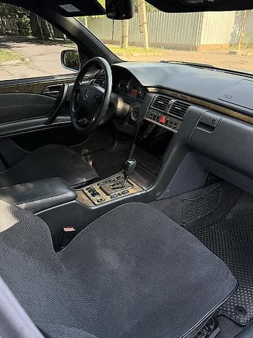 erec m8: Mercedes-Benz E-Class: 2000 г., 4.3 л, Автомат, Бензин, Седан — 6