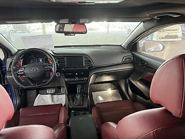 спартивный авто: Hyundai Elantra: 2019 г., 1.6 л, Автомат, Бензин, Седан — 2