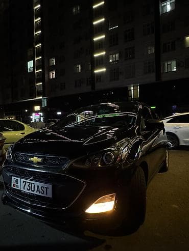 Chevrolet Spark: 2018 г., 1 л, Автомат, Газ, Хэтчбэк