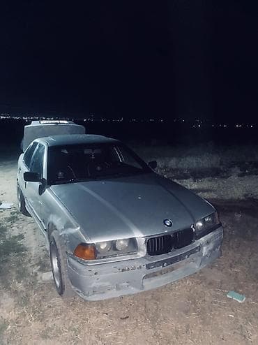 ун басандаткыч: BMW 3 series: 1990 г., 1.8 л, Кол менен иштөөчү, Бензин, Седан — 7