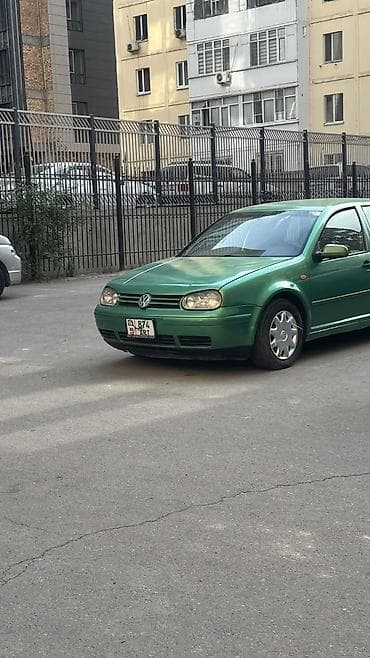 golf 2: Volkswagen Golf: 1998 г., 1.6 л, Автомат, Газ, Седан — 1