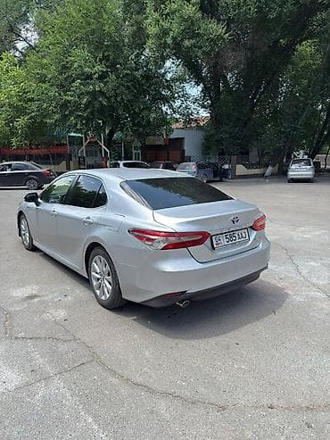 Транспорт: Toyota Camry: 2018 г., 2.5 л, Вариатор, Гибрид, Седан — 8