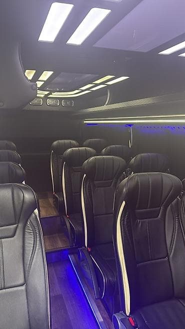 бусы сапог: Volkswagen Crafter: 2008 г., 2.5 л, Дизель — 4