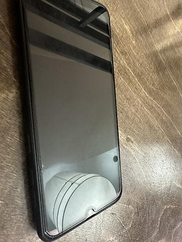studio display: Samsung Galaxy A30, Б/у, 32 ГБ, цвет - Черный, 2 SIM — 1
