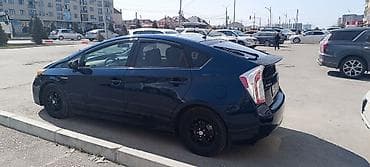 Транспорт: Toyota Prius: 2012 г., 1.8 л, Гибрид, Лифтбек — 2