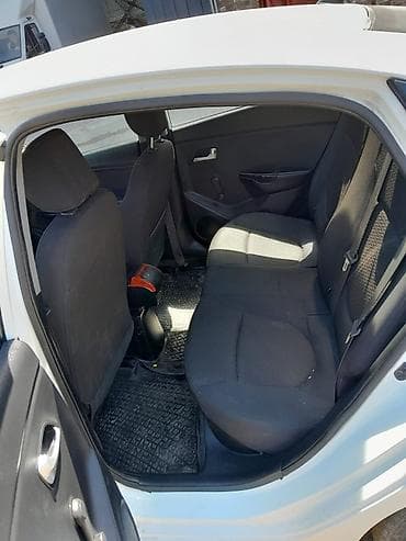 Kia Rio: 2015 г., Механика, Седан