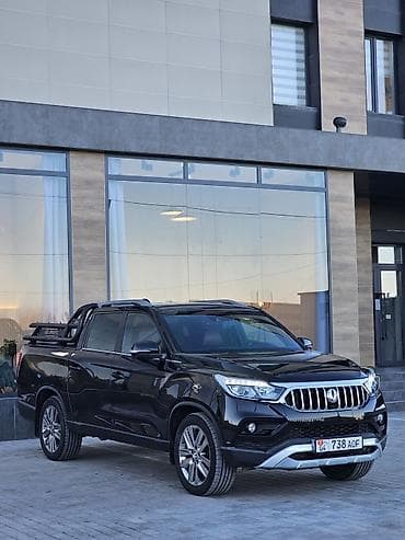 горить: Ssangyong Rexton Khan: 2019 г., 2.2 л, Автомат, Дизель, Пикап — 2