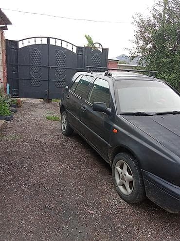jon deer: Volkswagen Golf: 1993 г., 1.6 л, Хэтчбэк — 2