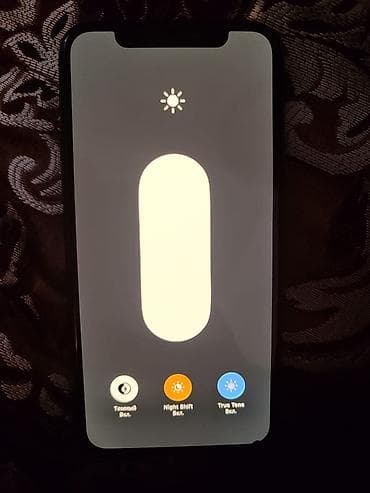 IPhone 11 Pro, Б/у, 256 ГБ, Matte Midnight Green, Чехол, 81 %