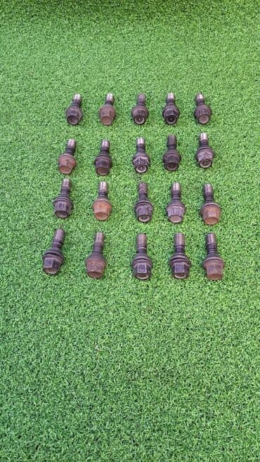 х5: Болты на колеса х5 е53 Год 2003 Цена 2000 сом за комплект В отличном — 1