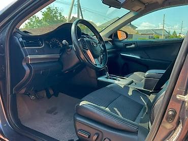 сиденья от фуры: Toyota Camry: 2014 г., 2.5 л, Автомат, Газ, Седан — 2