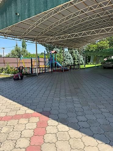 Дома: Продаётся 2‑х этажный дом с большим благоустроенным участком — 4