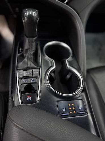 5112 r18: Toyota Camry: 2018 г., 2.5 л, Автомат, Гибрид, Седан — 9