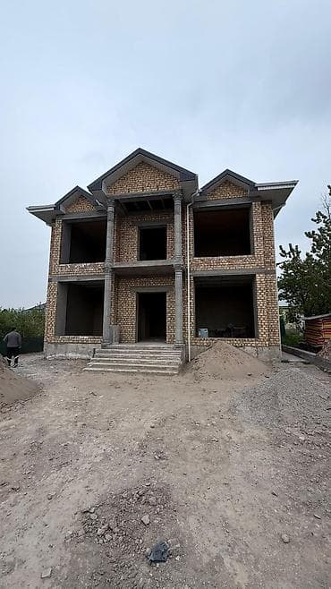 Продаётся кирпичный дом в стадии строительства. Район ж/м Арча- Бешик