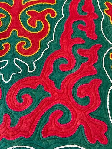 продаю килем: Традиционный войлочный ковёр (шырдак/алаш) ручной работы. - Материал — 4