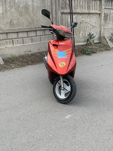 ямаха jog: Скутер Yamaha Jog 100 (деколи “JOG”), красный металлик. Заводится едет — 2