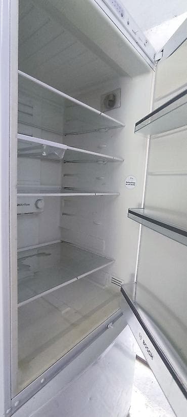 Эмерек: Холодильник No Frost новый взяли для магазина заменили на витриный — 3