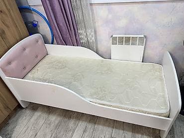 Детская односпальная кровать, Б/у, Для девочки, С матрасом, ДСП, Самовывоз