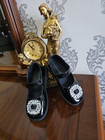 фирменный обувь: Продаю обувь для девочки. Обувь новая или в идеальном состоянии ( 1-2 — 1