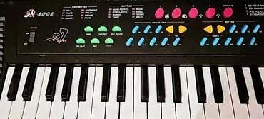 мини пианино: Электронное пианино Работает на батарейках В отличном состоянии — 4