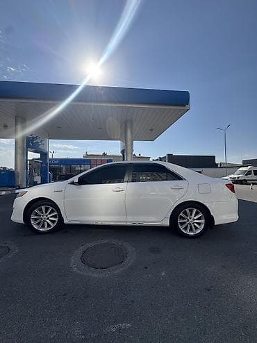 Toyota Camry: 2013 г., Гибрид — 4