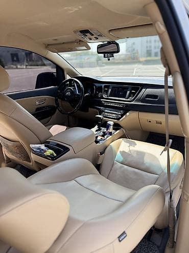 Kia Carnival: 2018 г., 2.2 л, Автомат, Дизель, Вэн/Минивэн — 5