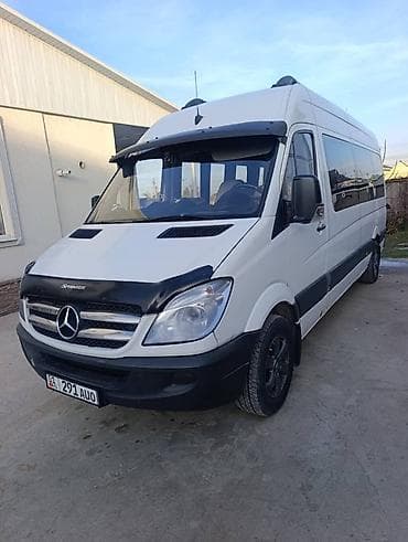 Микроавтобус Mercedes-Benz Sprinter (длинная база, высокий потолок)