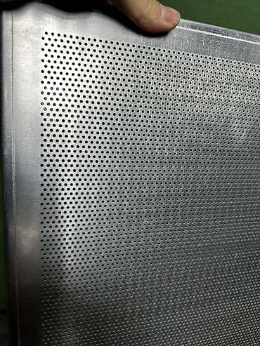 Торговое оборудование: Перфорированные и гладкие противни для выпечки (пекарские листы) — 7