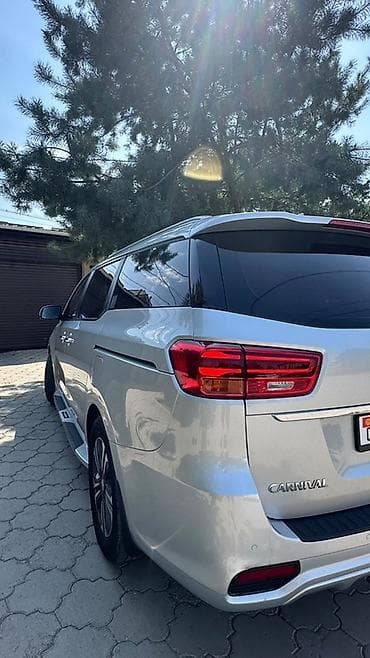 sprinter 2 7: Kia Carnival: 2020 г., 2.2 л, Автомат, Дизель, Минивэн — 5