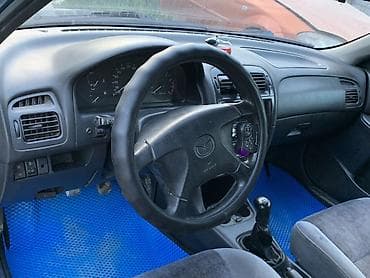 mazda 626 gc: Mazda 626: 1997 г., 2 л, Механика, Бензин, Седан — 5