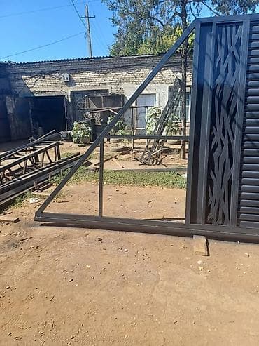 Консольная система для ворот: Откатные ворота из металла - Конструкция: откатные (кантилеверная — 2