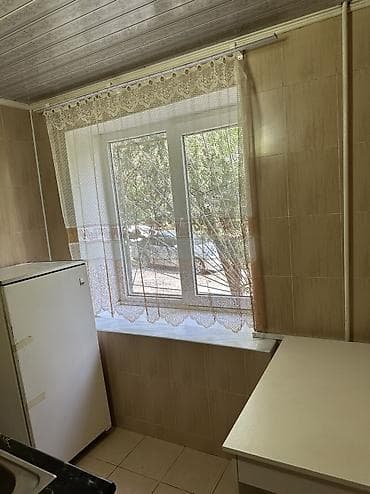 локал: 1 комната, 30 м², Хрущевка, 1 этаж — 5